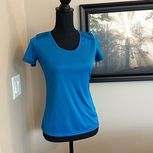 Champion‎ Women’s Athletic Shirt Size XS